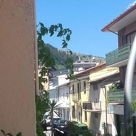 Luzzi Apartment *
